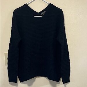 Vince Women's Black Crew Neck Sweater